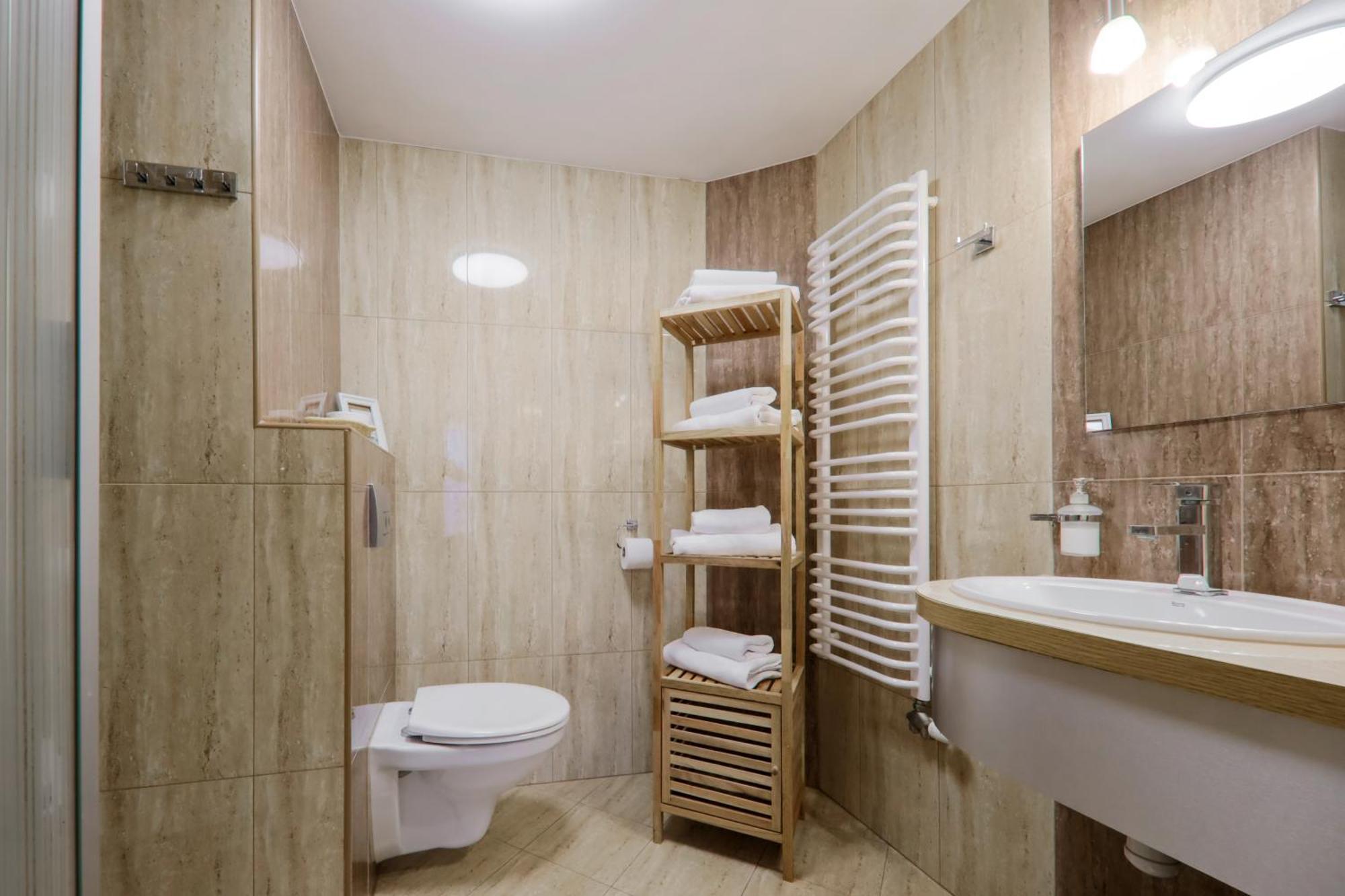 Hotel Laziska شخوف المظهر الخارجي الصورة