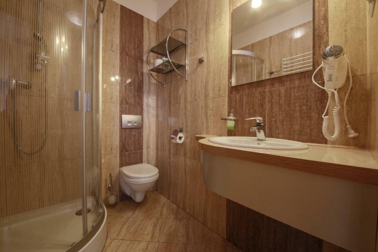 Hotel Laziska شخوف المظهر الخارجي الصورة